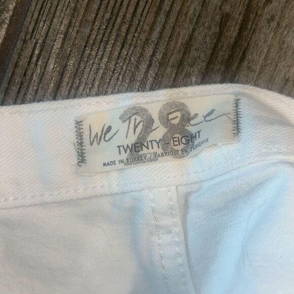 Nwt We The Free destructed white shorts - Picture 8 of 9